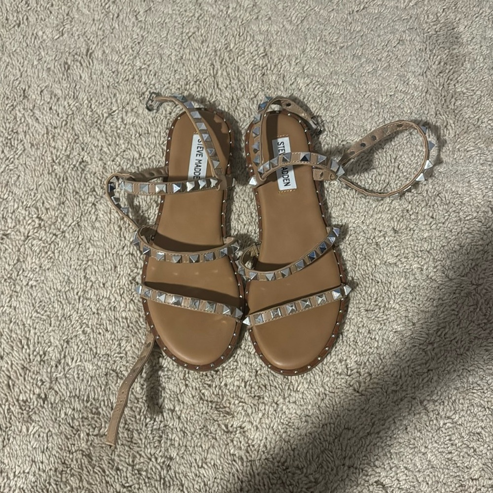 steve madden studded sandals